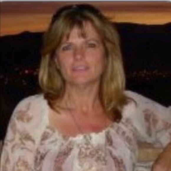 Meet your Posher, Sherry - Picture 7 of 8